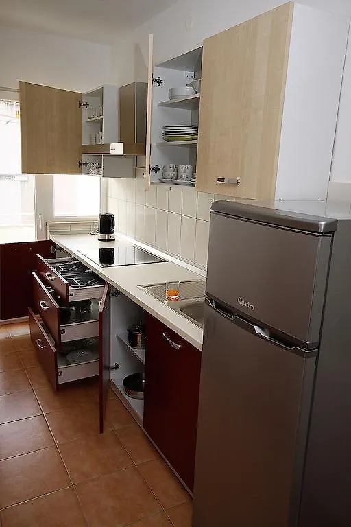 City Center Accommodation Zara 0*,  Croazia
