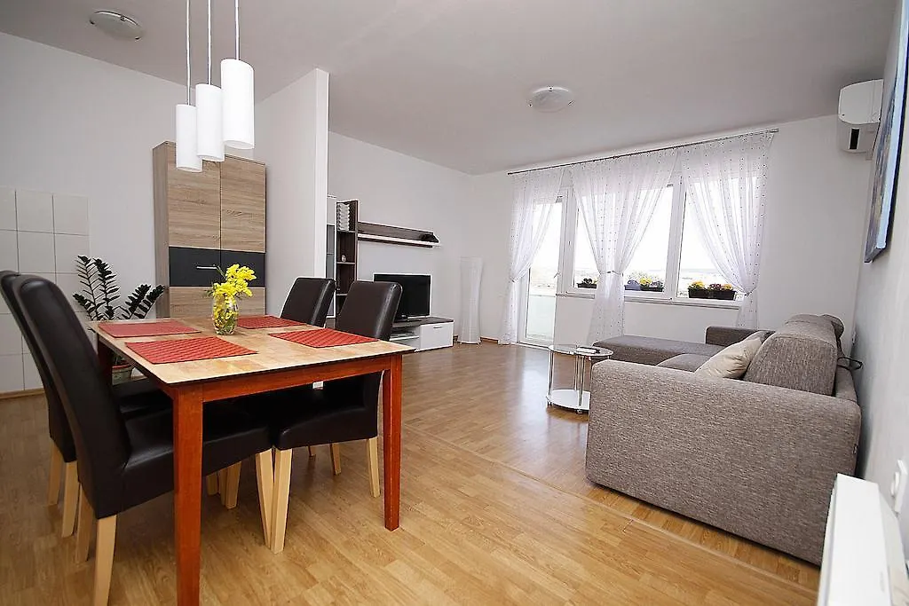 City Center Accommodation Zara 0*,
