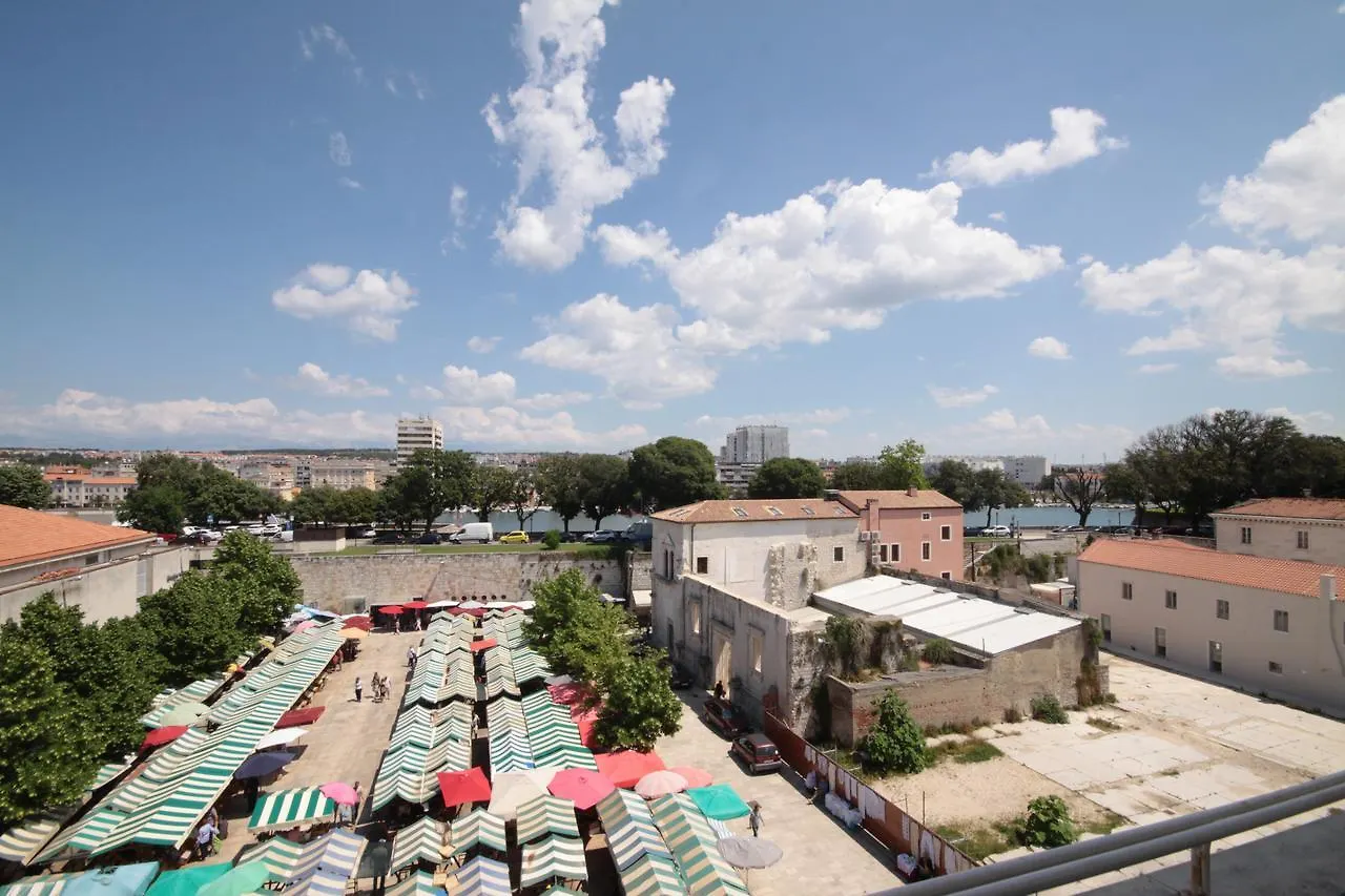 City Center Accommodation Ζαντάρ 0*,